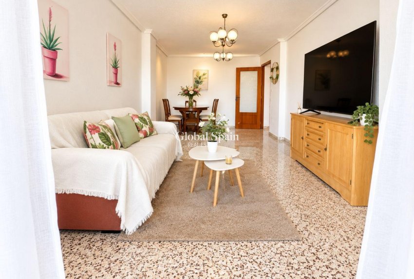Odsprzedaż - MIESZKANIE -
TORREVIEJA - Acequion
