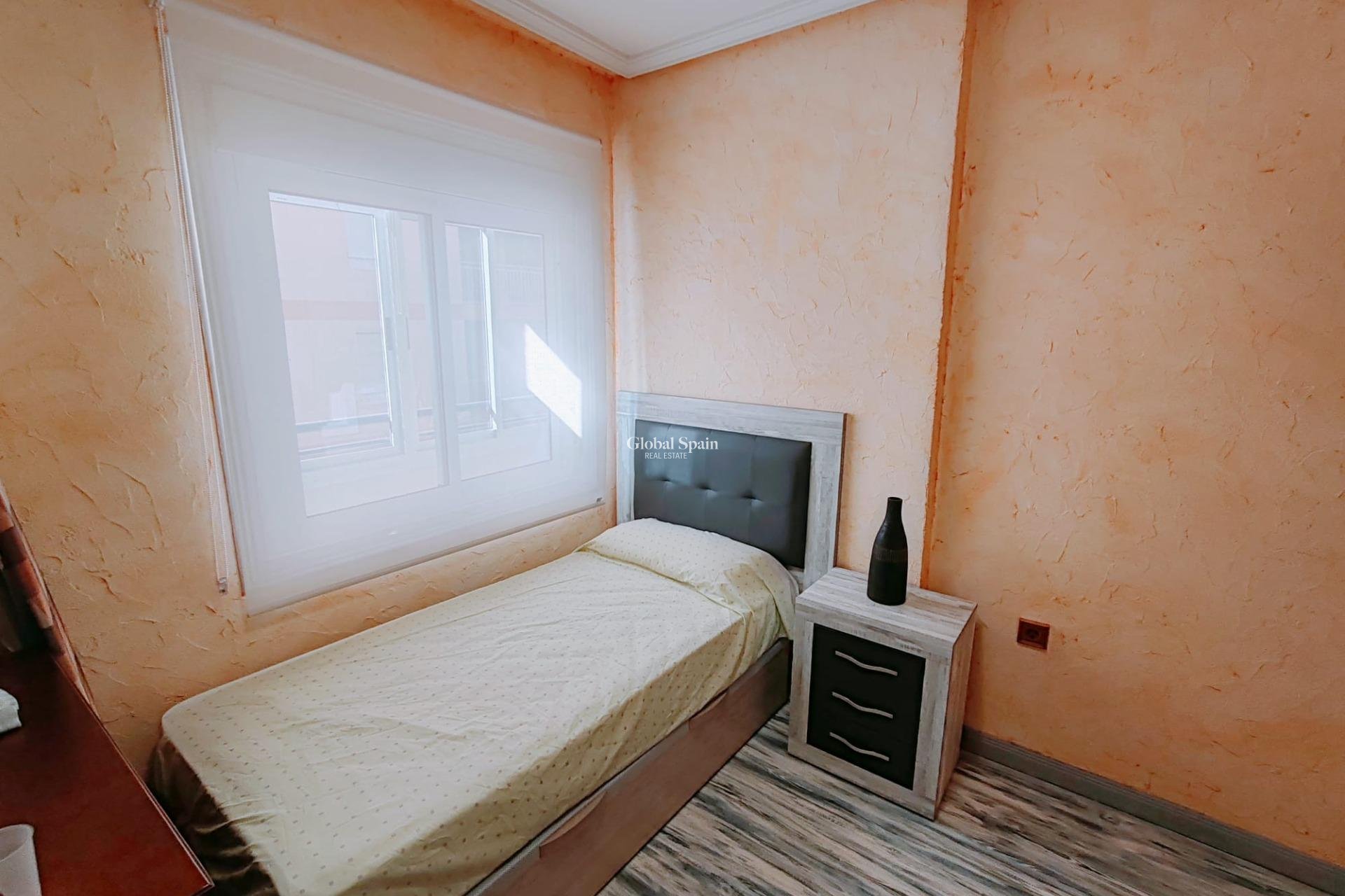 Odsprzedaż - MIESZKANIE -
TORREVIEJA - Acequion
