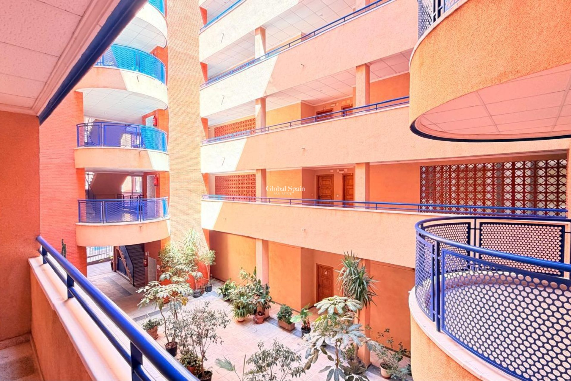 Odsprzedaż - MIESZKANIE -
TORREVIEJA - Acequion
