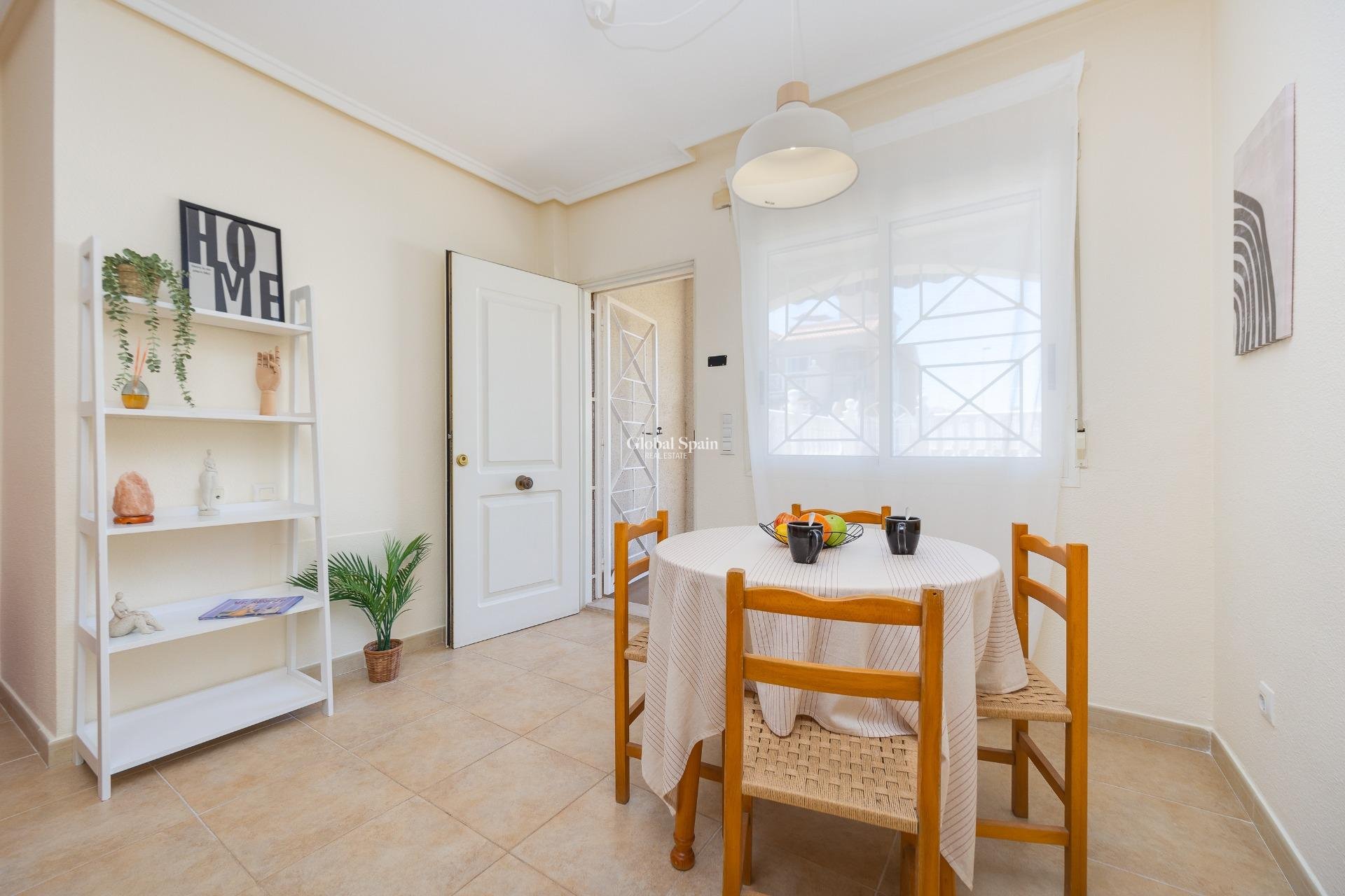 Odsprzedaż - MIESZKANIE -
TORREVIEJA - Aguas Nuevas