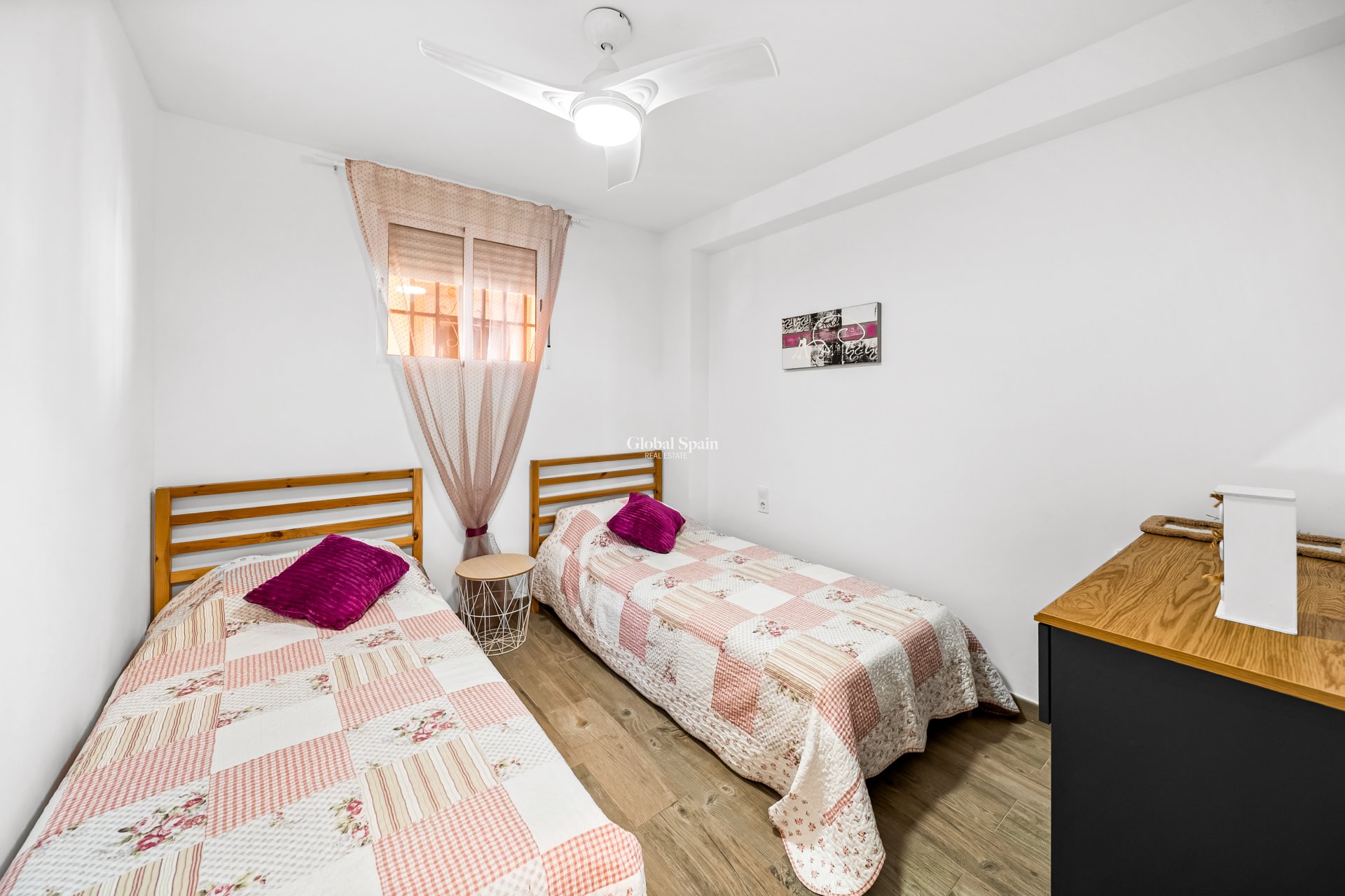 Odsprzedaż - MIESZKANIE -
TORREVIEJA - Cabo Cervera