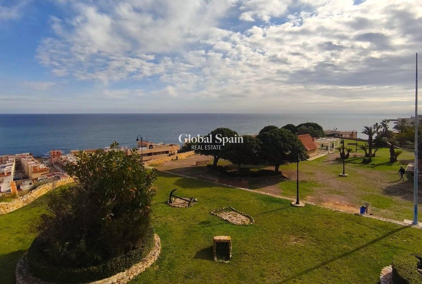 Odsprzedaż - MIESZKANIE -
TORREVIEJA - Cabo Cervera