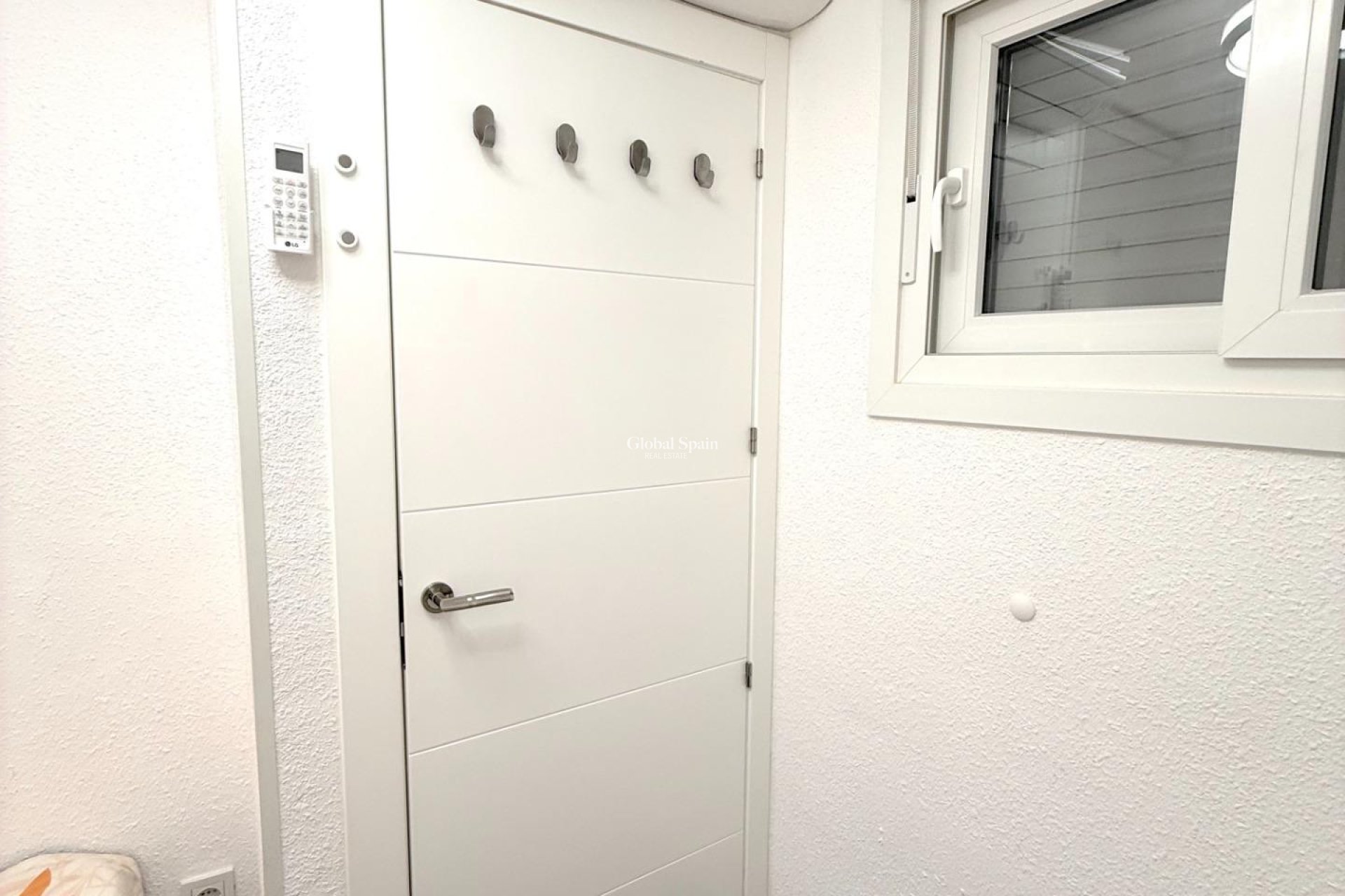 Odsprzedaż - MIESZKANIE -
TORREVIEJA - Cabo Cervera