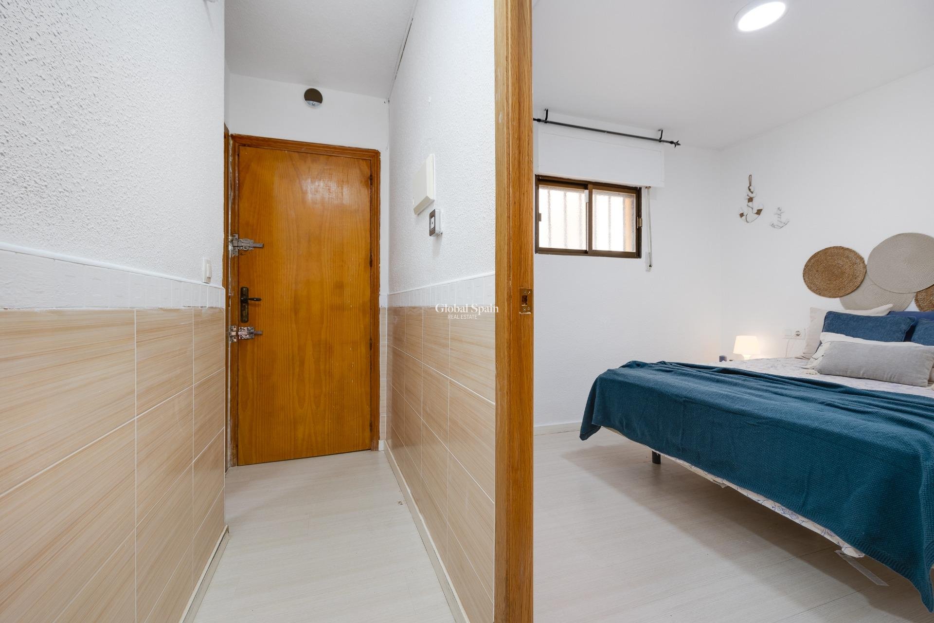 Odsprzedaż - MIESZKANIE -
TORREVIEJA - Cabo Cervera