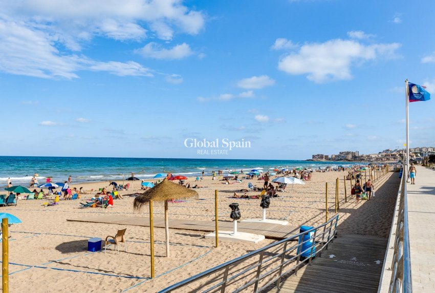 Odsprzedaż - MIESZKANIE -
TORREVIEJA - Cabo Cervera