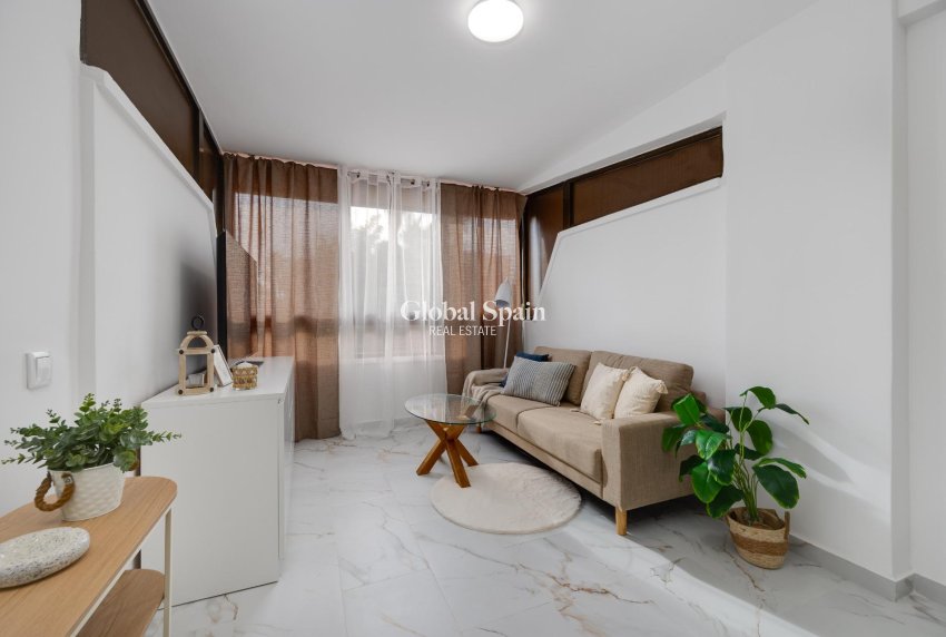 Odsprzedaż - MIESZKANIE -
TORREVIEJA - Cabo Cervera