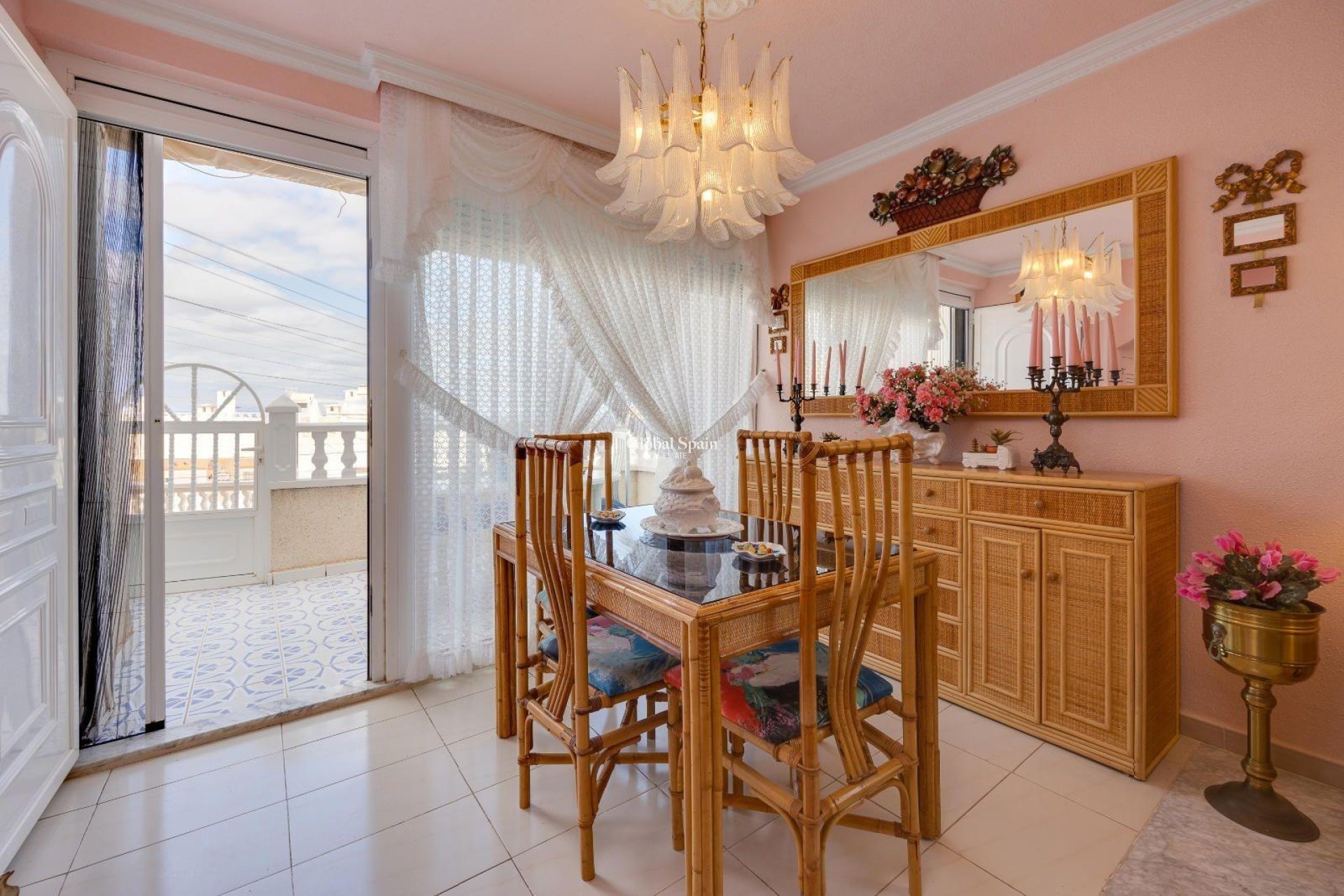 Odsprzedaż - MIESZKANIE -
TORREVIEJA - Cabo Cervera