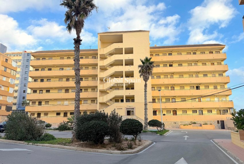 Odsprzedaż - MIESZKANIE -
TORREVIEJA - Cabo Cervera