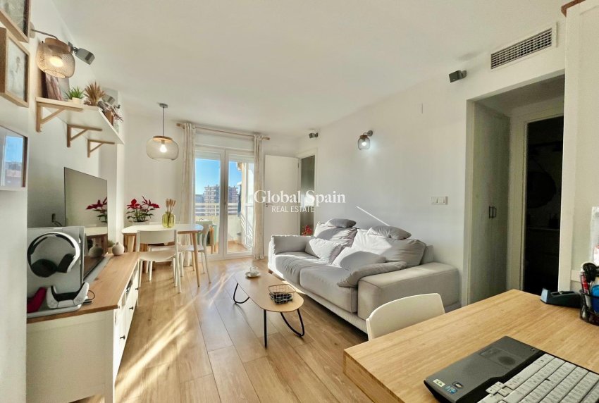 Odsprzedaż - MIESZKANIE -
TORREVIEJA - Calas blanca