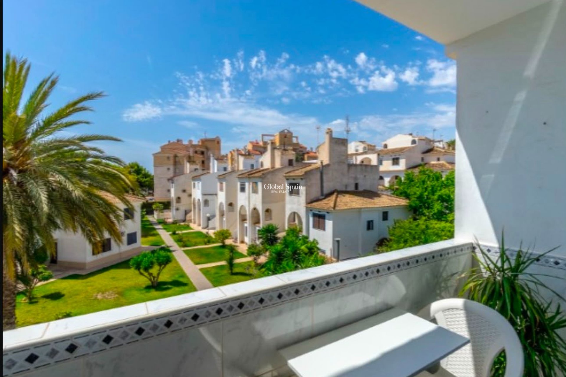 Odsprzedaż - MIESZKANIE -
TORREVIEJA - Calas blanca