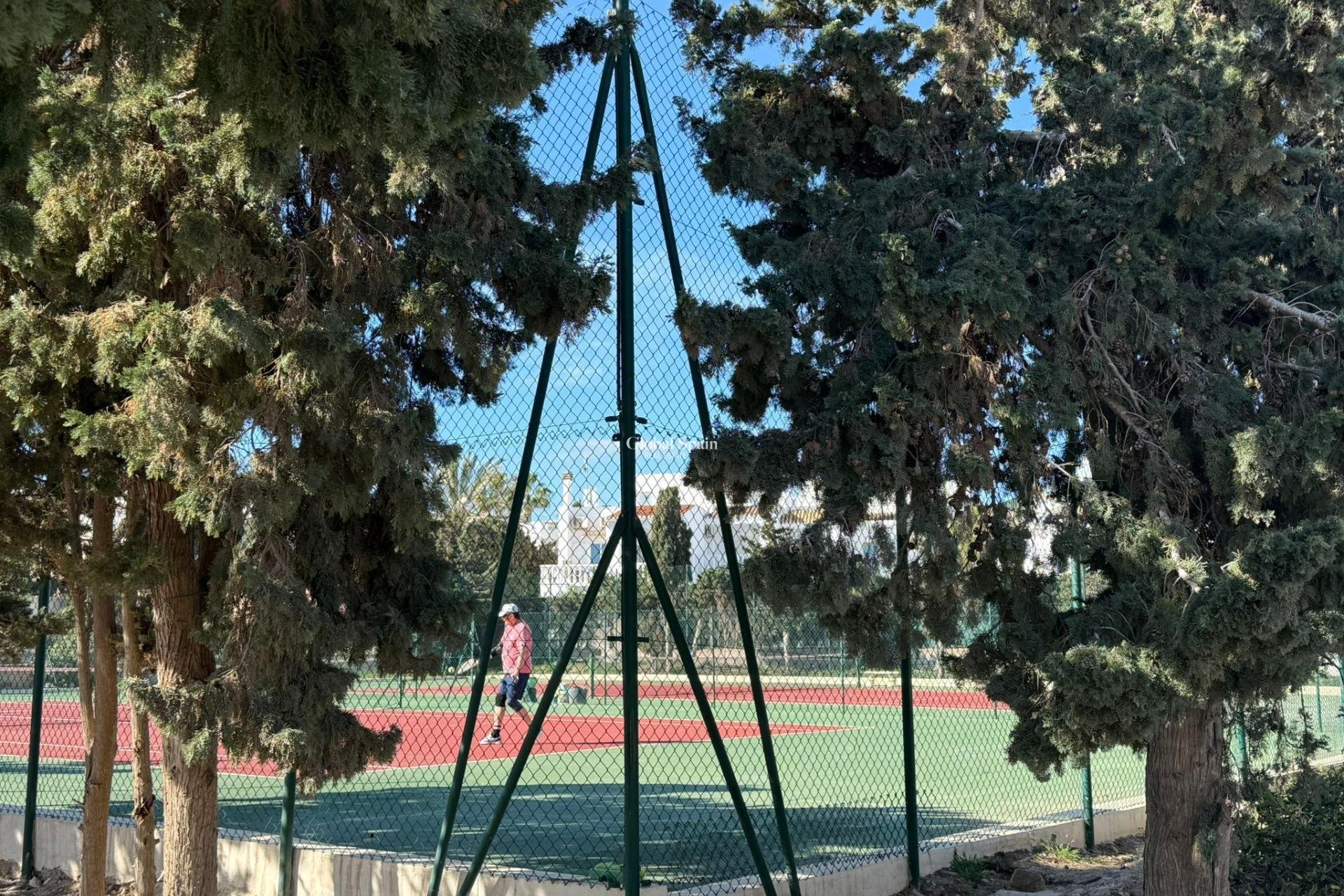 Odsprzedaż - MIESZKANIE -
TORREVIEJA - Cañada Del Molino