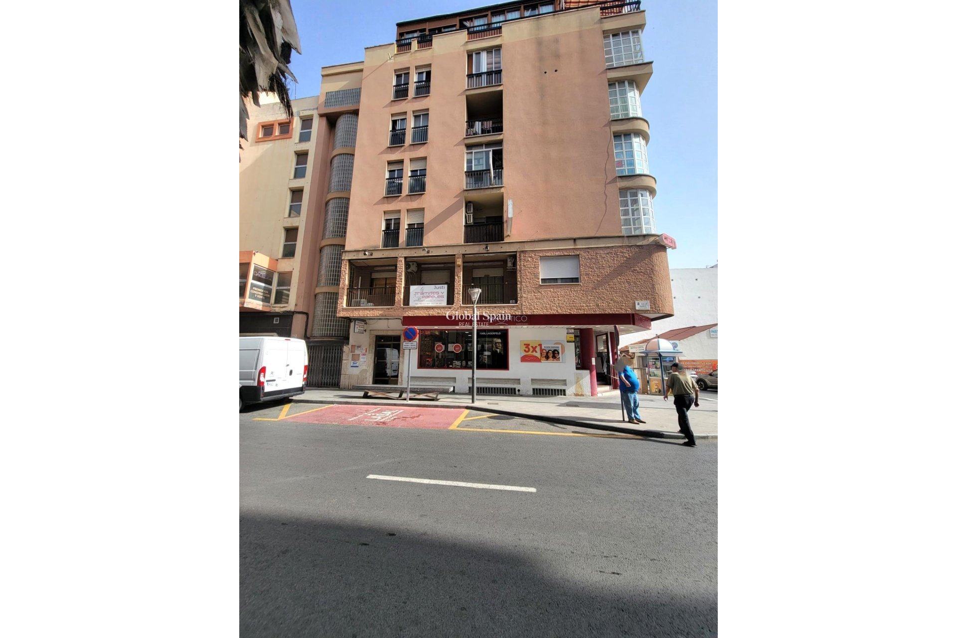 Odsprzedaż - MIESZKANIE -
TORREVIEJA - Center