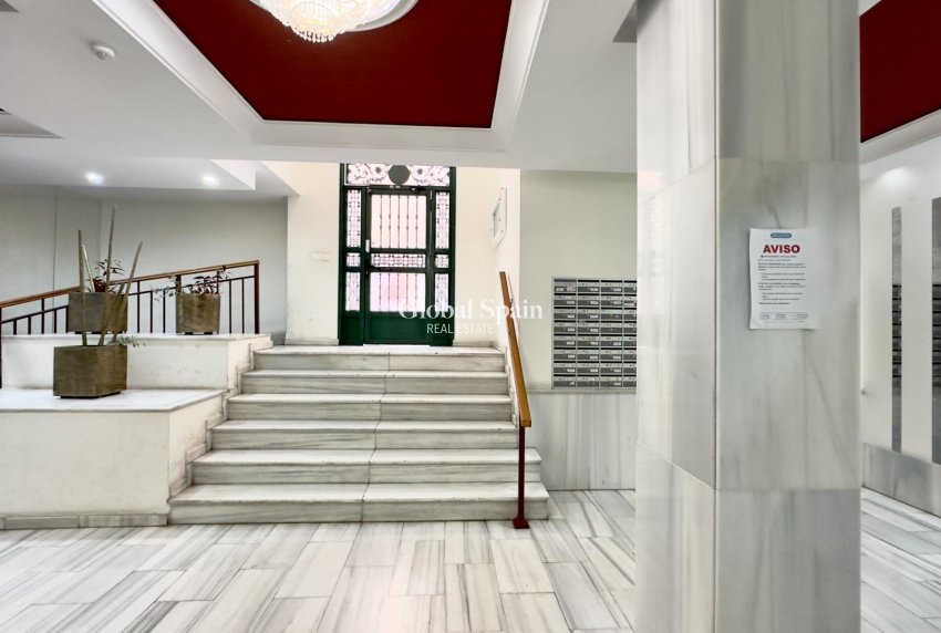 Odsprzedaż - MIESZKANIE -
TORREVIEJA - Center