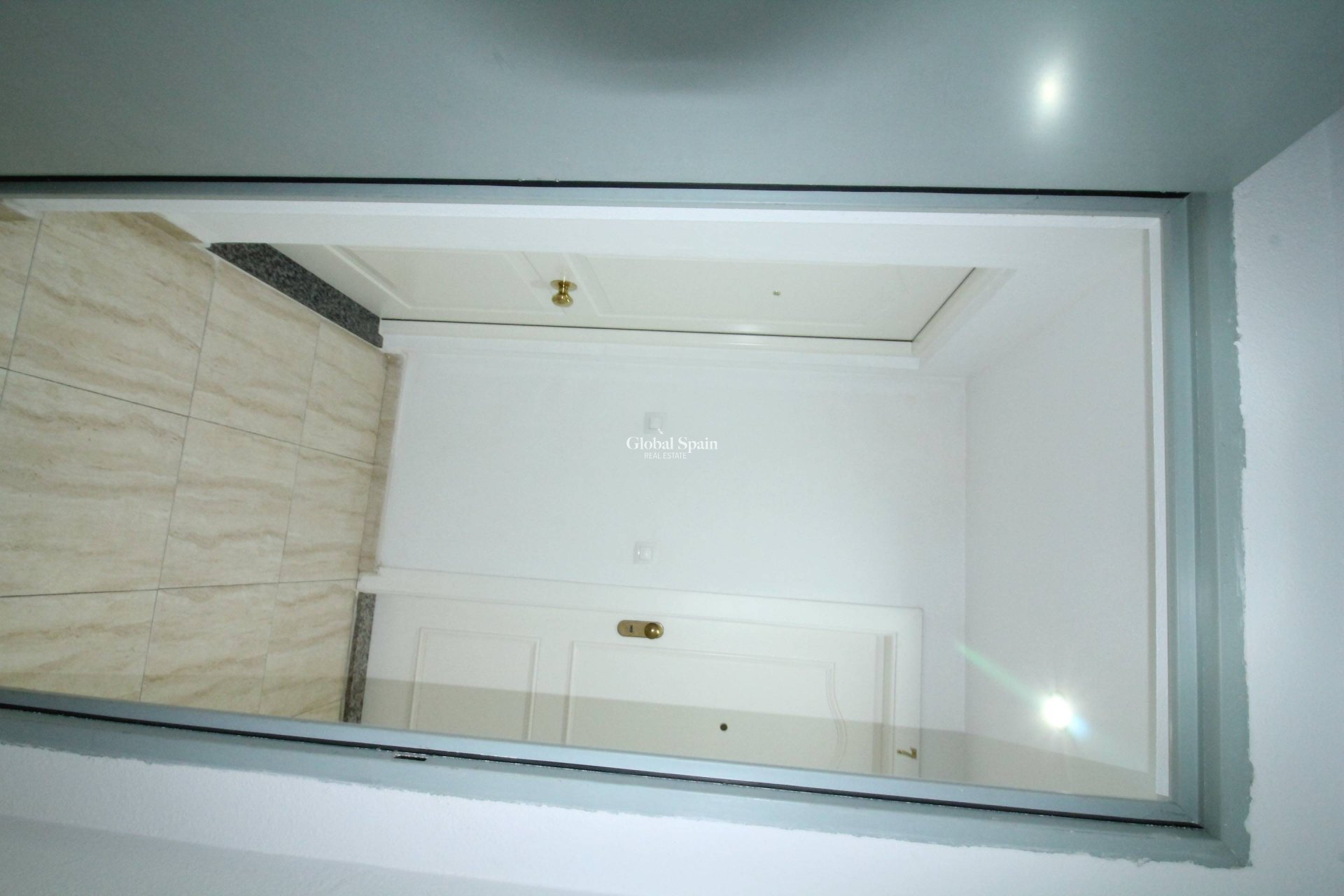 Odsprzedaż - MIESZKANIE -
TORREVIEJA - Center