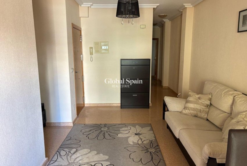 Odsprzedaż - MIESZKANIE -
TORREVIEJA - Center