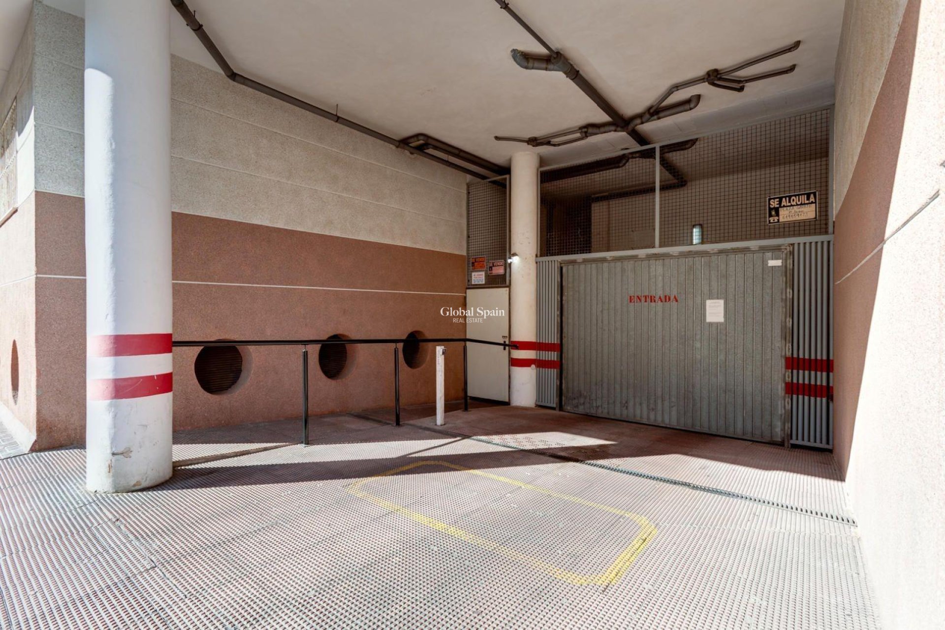 Odsprzedaż - MIESZKANIE -
TORREVIEJA - Center