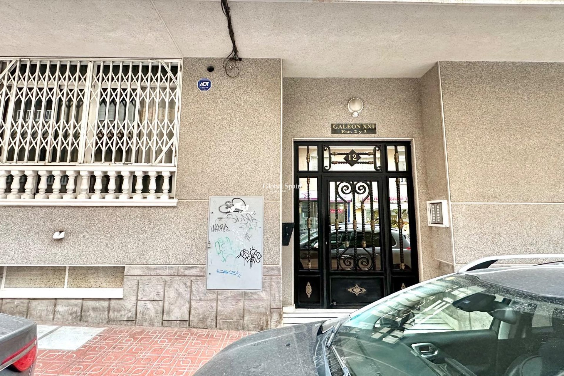 Odsprzedaż - MIESZKANIE -
TORREVIEJA - Center