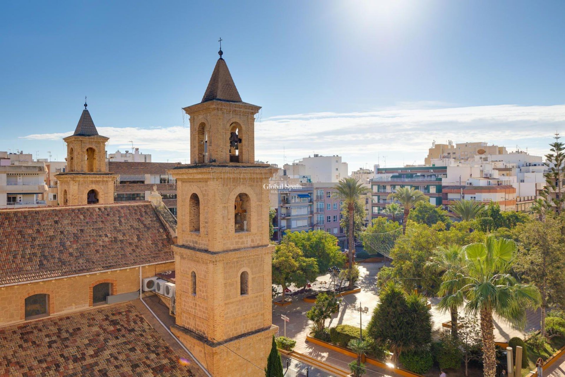 Odsprzedaż - MIESZKANIE -
TORREVIEJA - Center