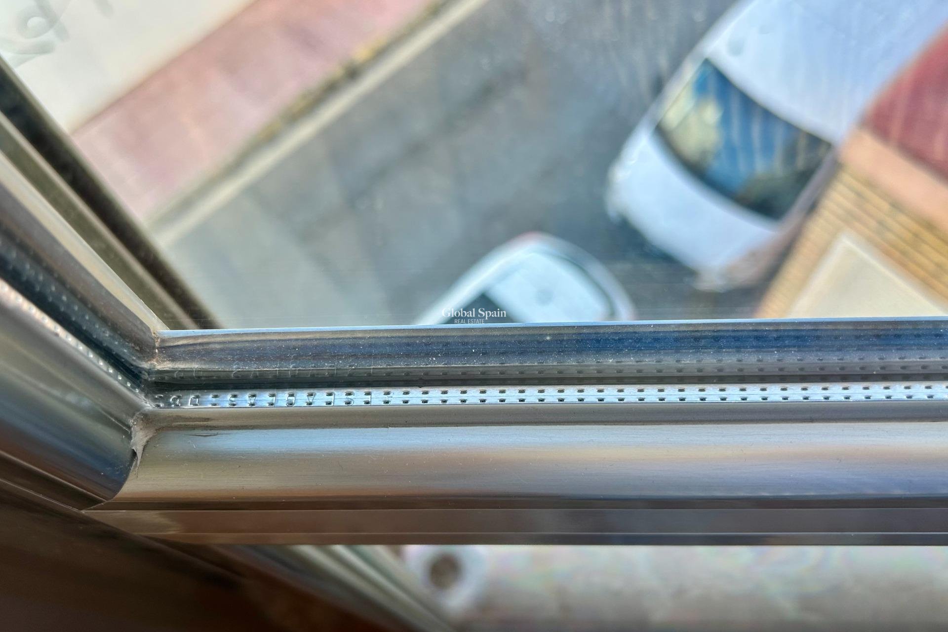 Odsprzedaż - MIESZKANIE -
TORREVIEJA - Center