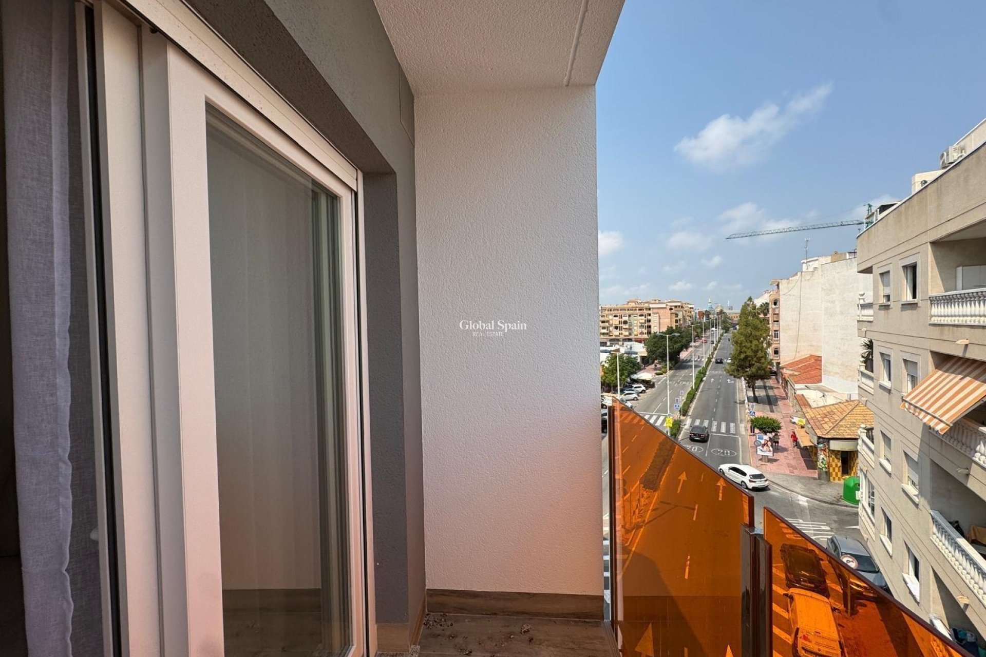 Odsprzedaż - MIESZKANIE -
TORREVIEJA - Center