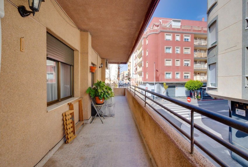 Odsprzedaż - MIESZKANIE -
TORREVIEJA - Center