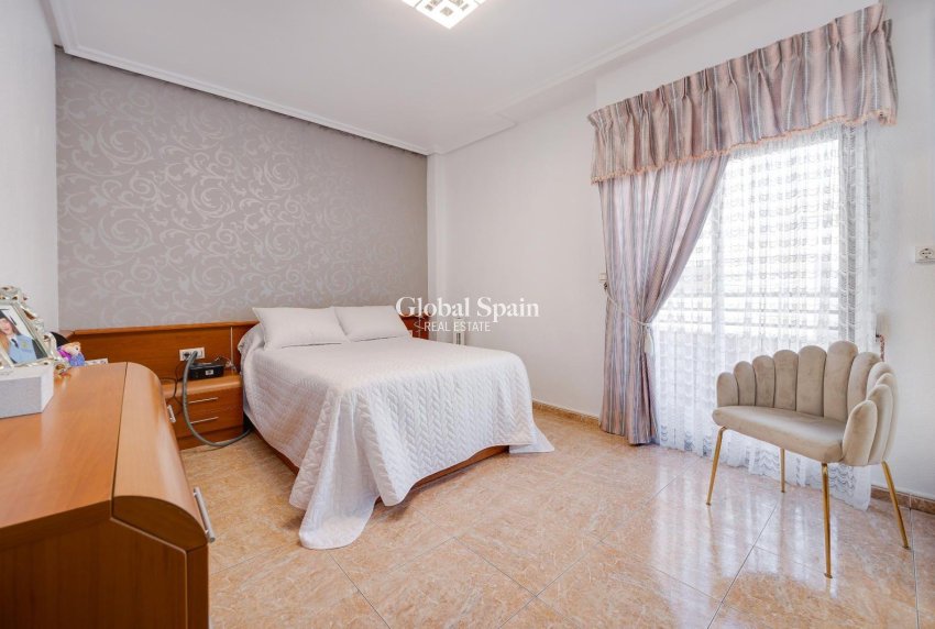 Odsprzedaż - MIESZKANIE -
TORREVIEJA - Center