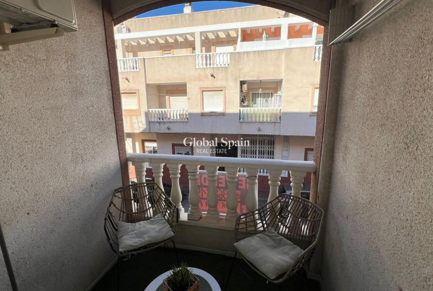 Odsprzedaż - MIESZKANIE -
TORREVIEJA - Center