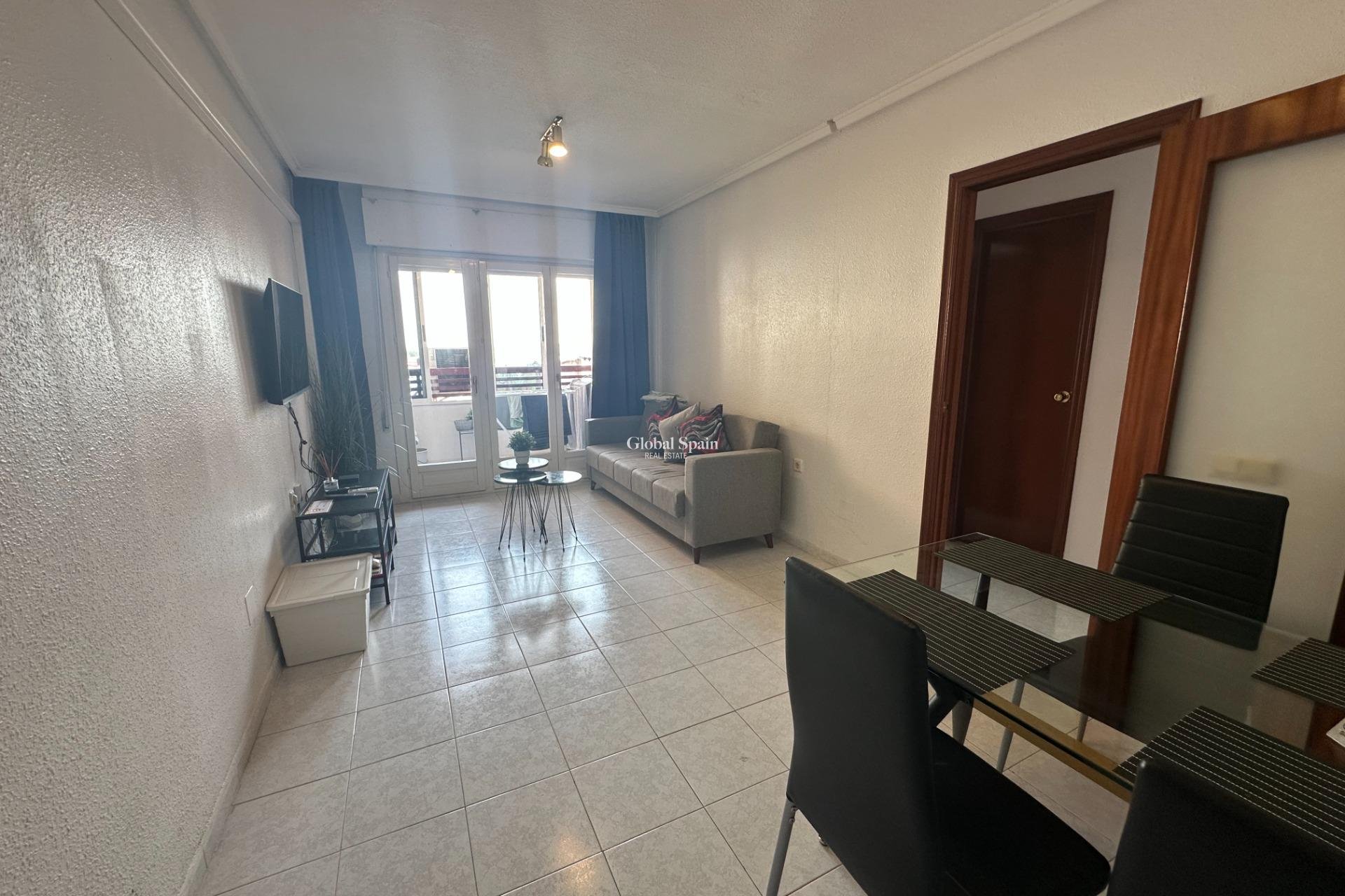 Odsprzedaż - MIESZKANIE -
TORREVIEJA - Center