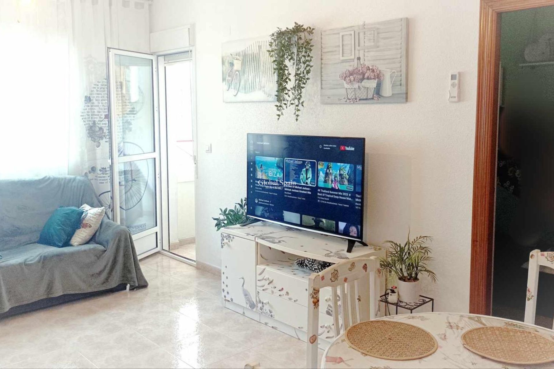 Odsprzedaż - MIESZKANIE -
TORREVIEJA - Center