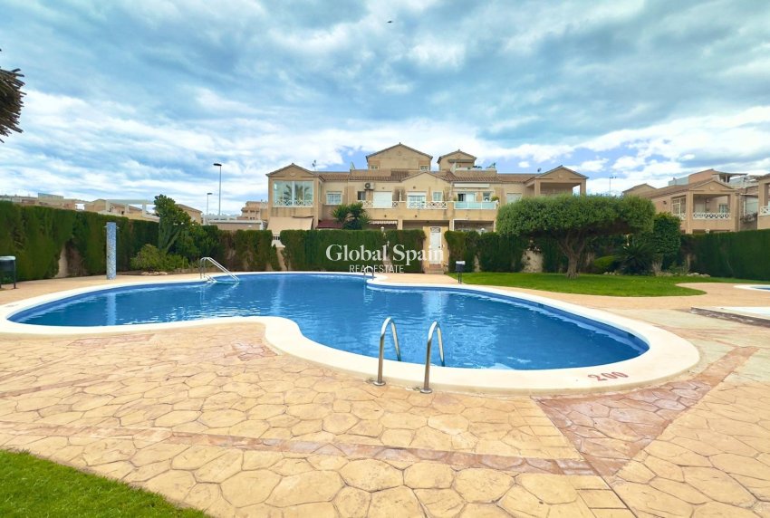 Odsprzedaż - MIESZKANIE -
TORREVIEJA - Center