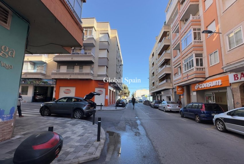 Odsprzedaż - MIESZKANIE -
TORREVIEJA - Center