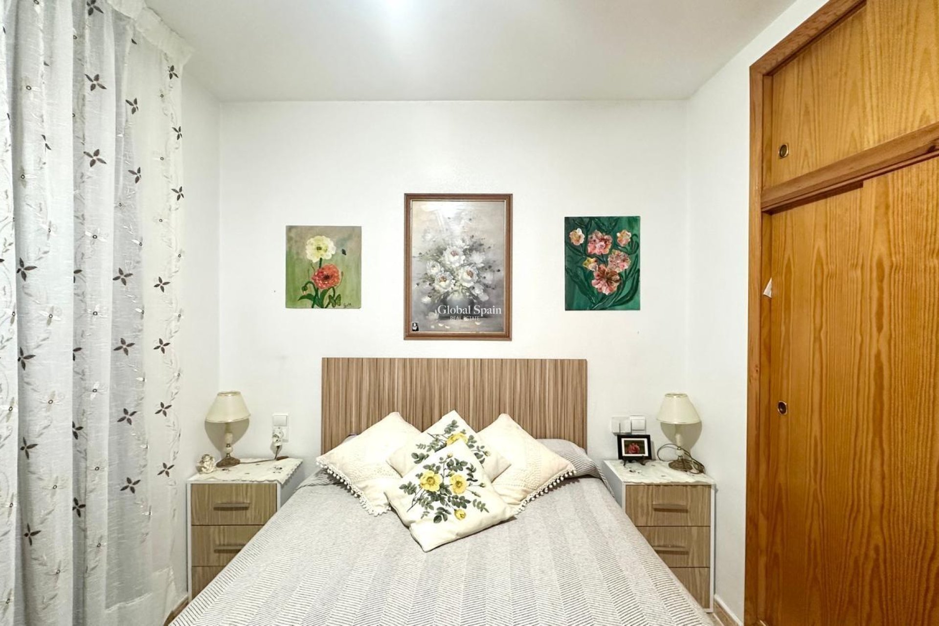 Odsprzedaż - MIESZKANIE -
TORREVIEJA - Center