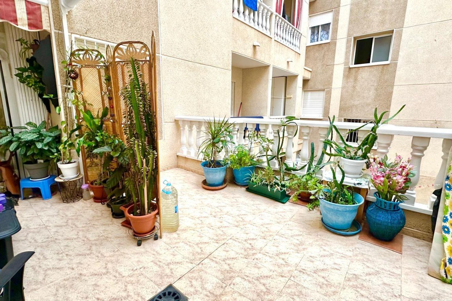 Odsprzedaż - MIESZKANIE -
TORREVIEJA - Center
