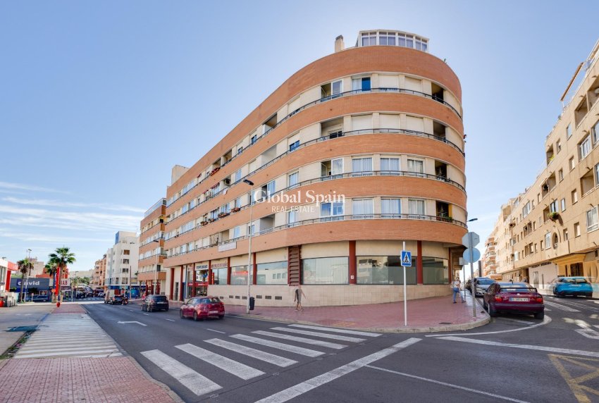 Odsprzedaż - MIESZKANIE -
TORREVIEJA - Center