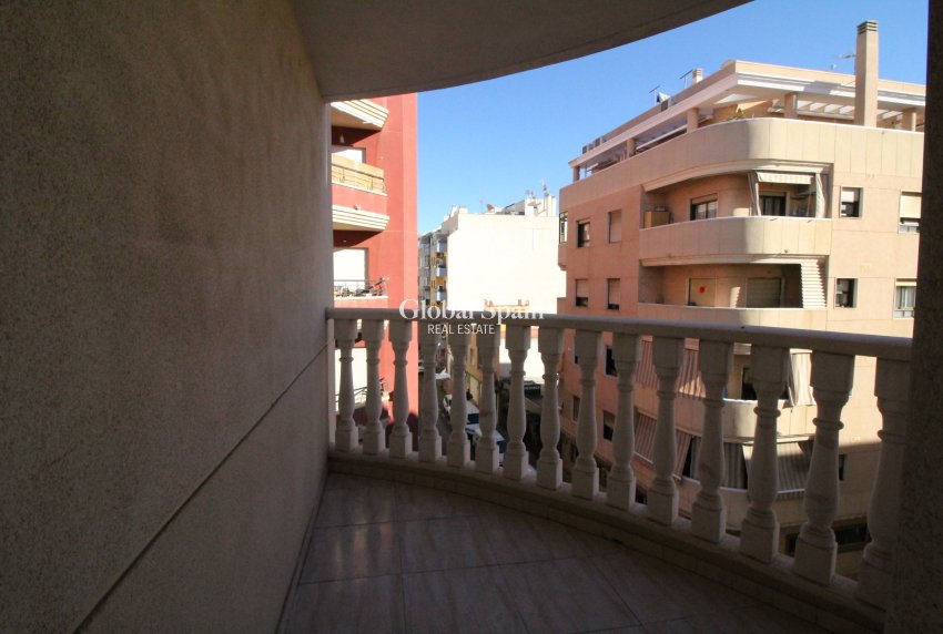 Odsprzedaż - MIESZKANIE -
TORREVIEJA - Center