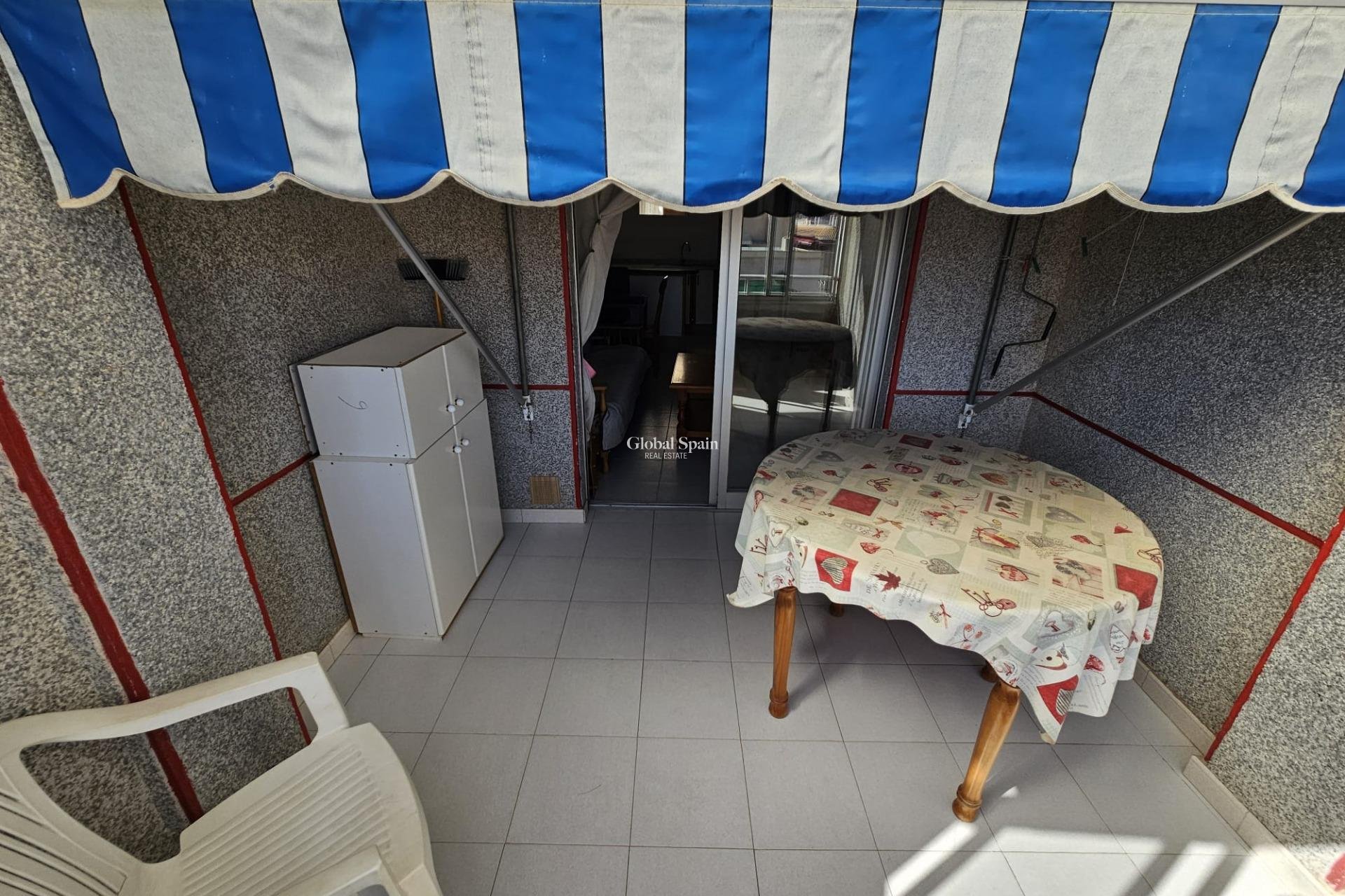 Odsprzedaż - MIESZKANIE -
TORREVIEJA - Center