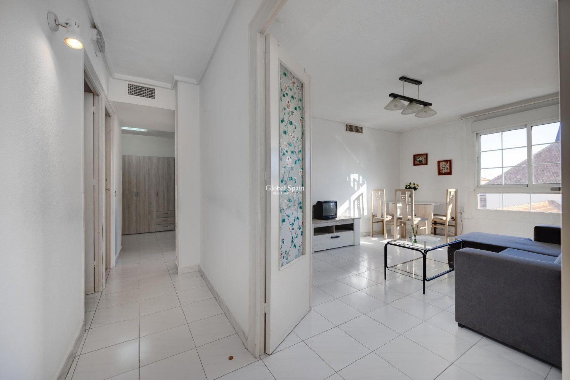 Odsprzedaż - MIESZKANIE -
TORREVIEJA - Center