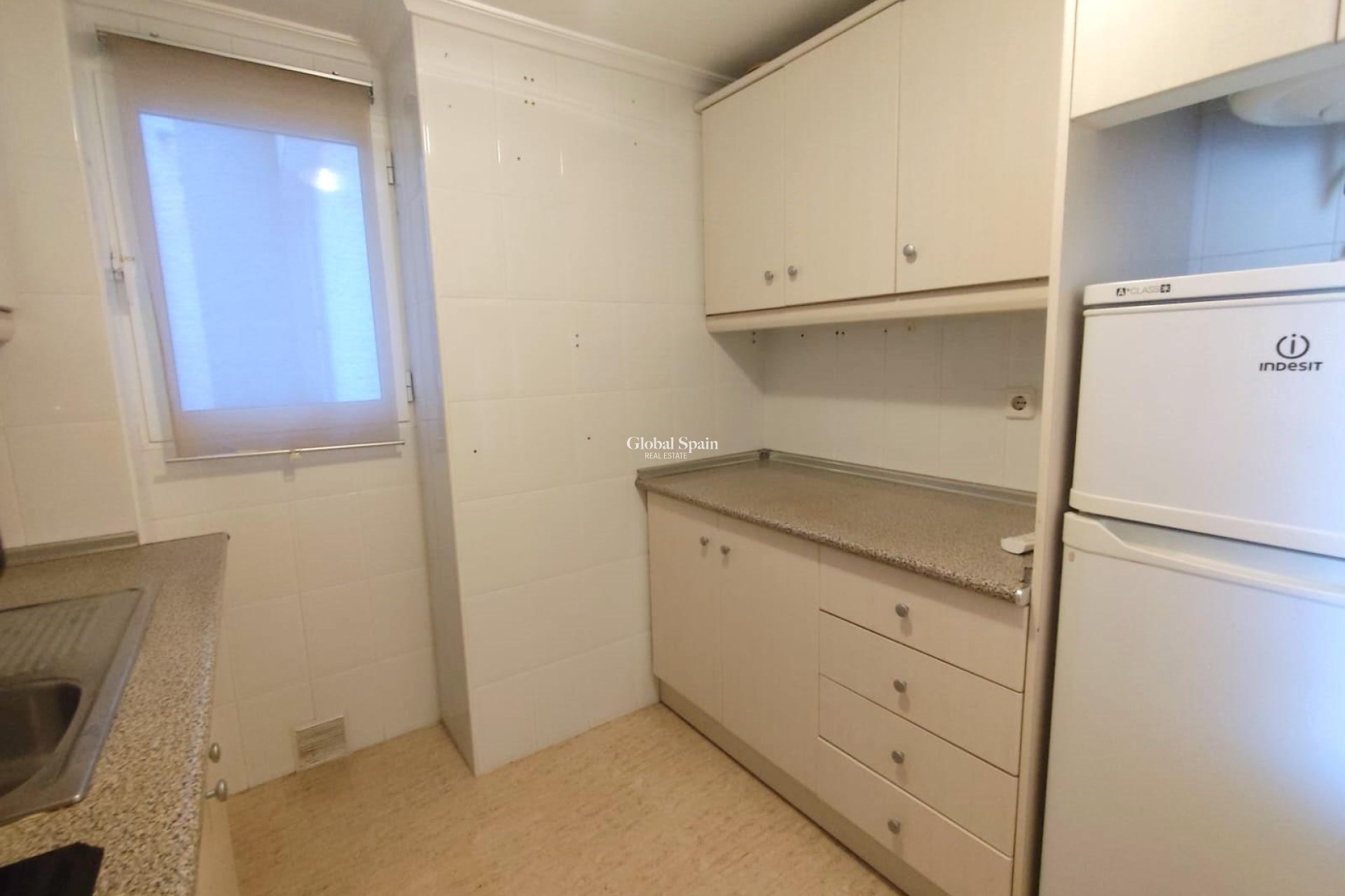 Odsprzedaż - MIESZKANIE -
TORREVIEJA - Center