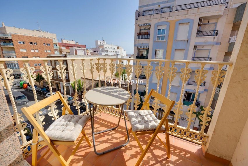 Odsprzedaż - MIESZKANIE -
TORREVIEJA - Center