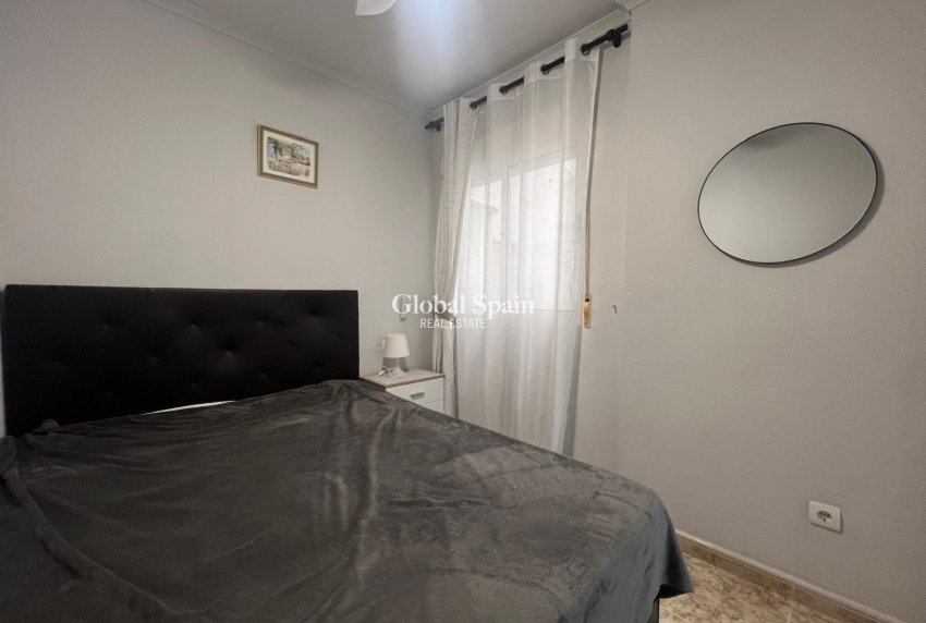 Odsprzedaż - MIESZKANIE -
TORREVIEJA - Center