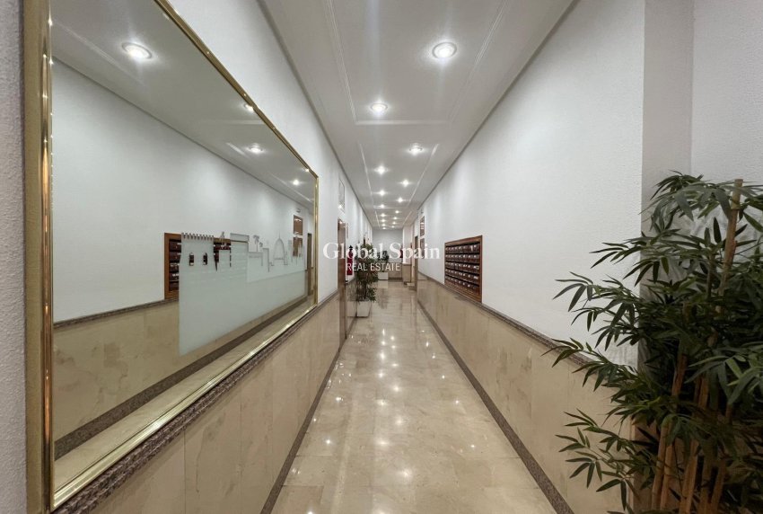 Odsprzedaż - MIESZKANIE -
TORREVIEJA - Center