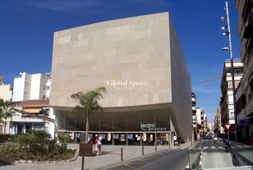 Odsprzedaż - MIESZKANIE -
TORREVIEJA - Center