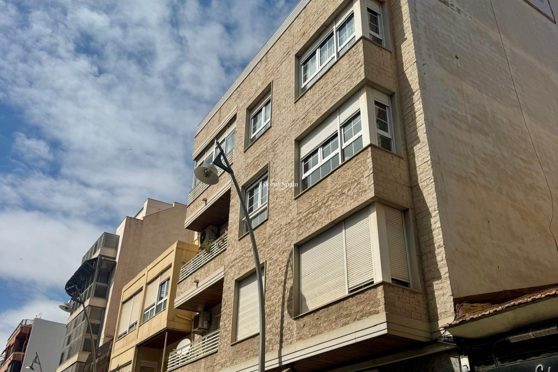 Odsprzedaż - MIESZKANIE -
TORREVIEJA - Center