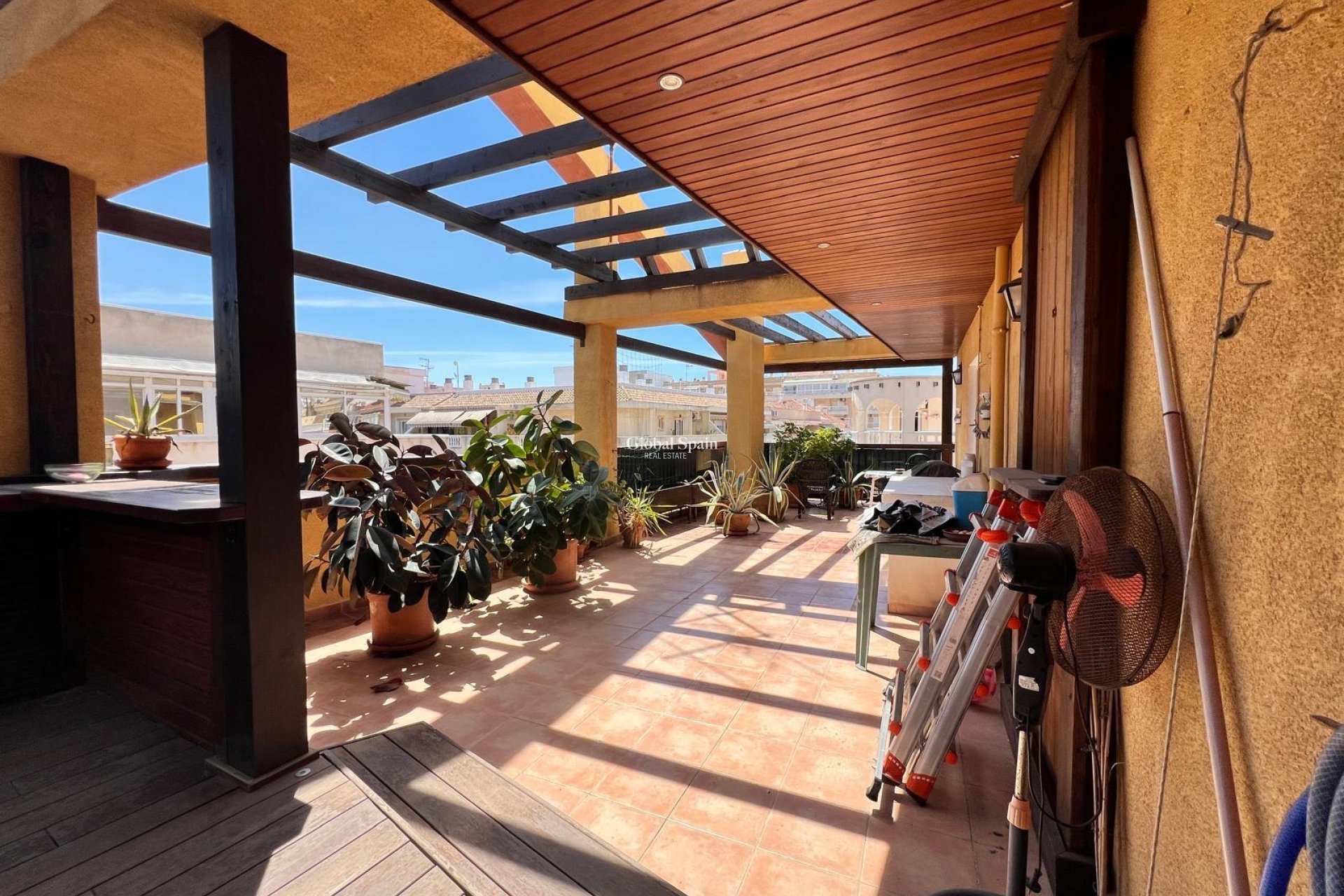 Odsprzedaż - MIESZKANIE -
TORREVIEJA - Center