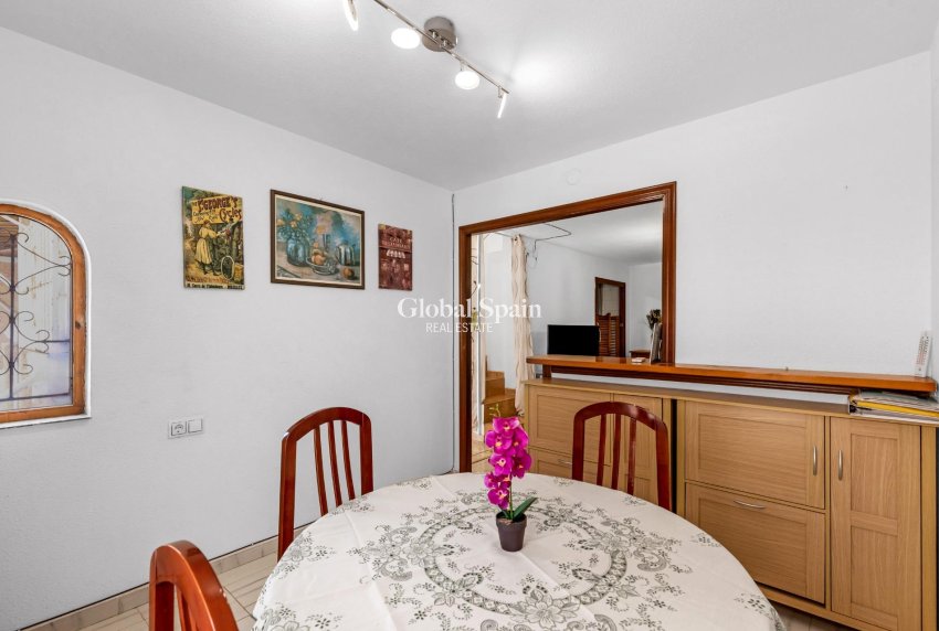 Odsprzedaż - MIESZKANIE -
TORREVIEJA - Center