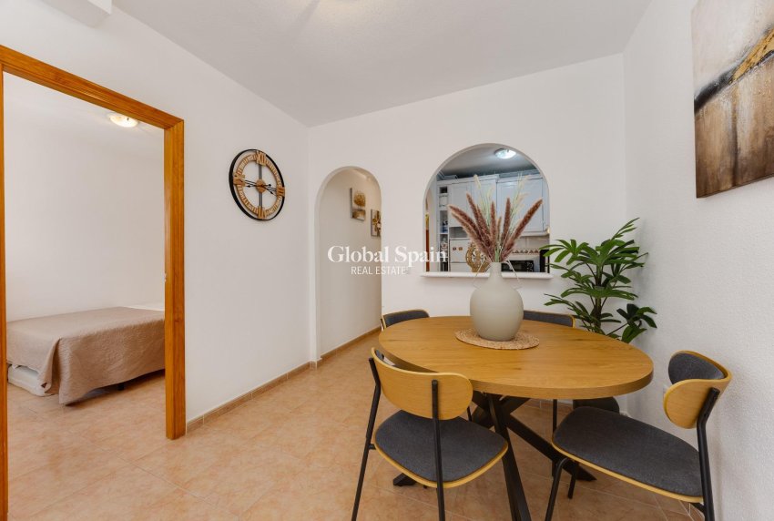 Odsprzedaż - MIESZKANIE -
TORREVIEJA - Center