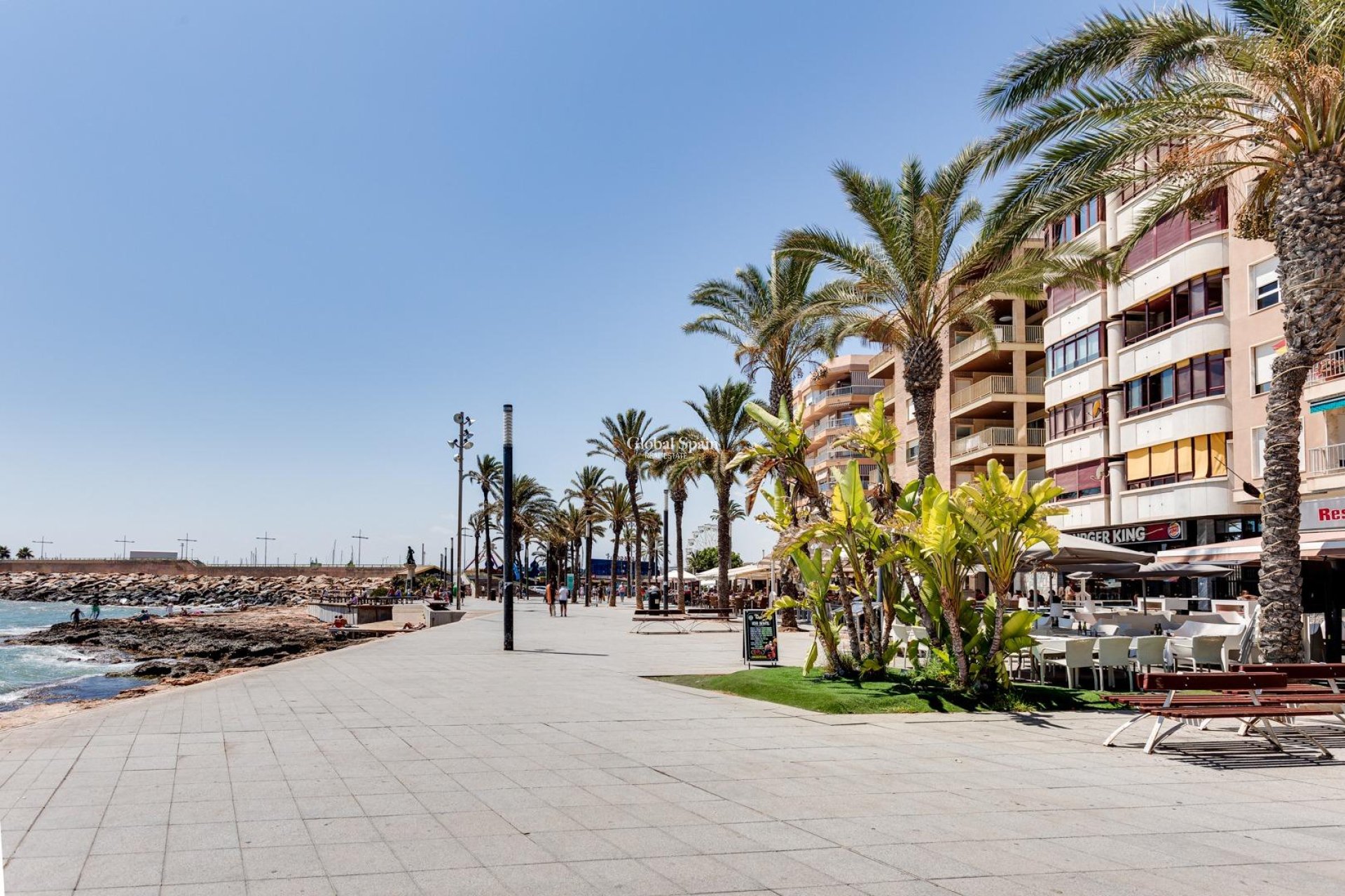 Odsprzedaż - MIESZKANIE -
TORREVIEJA - Center