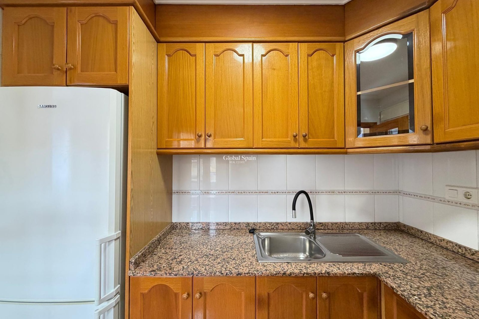Odsprzedaż - MIESZKANIE -
TORREVIEJA - Center