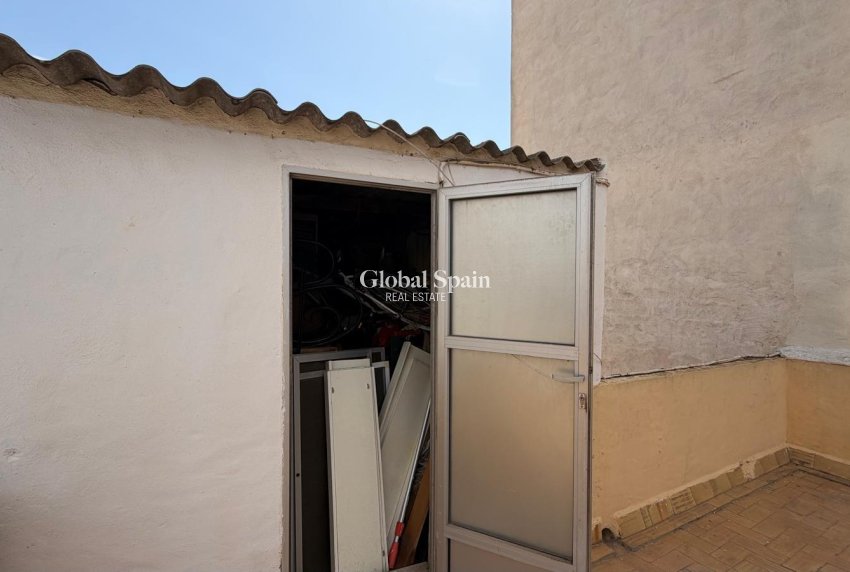 Odsprzedaż - MIESZKANIE -
TORREVIEJA - Center