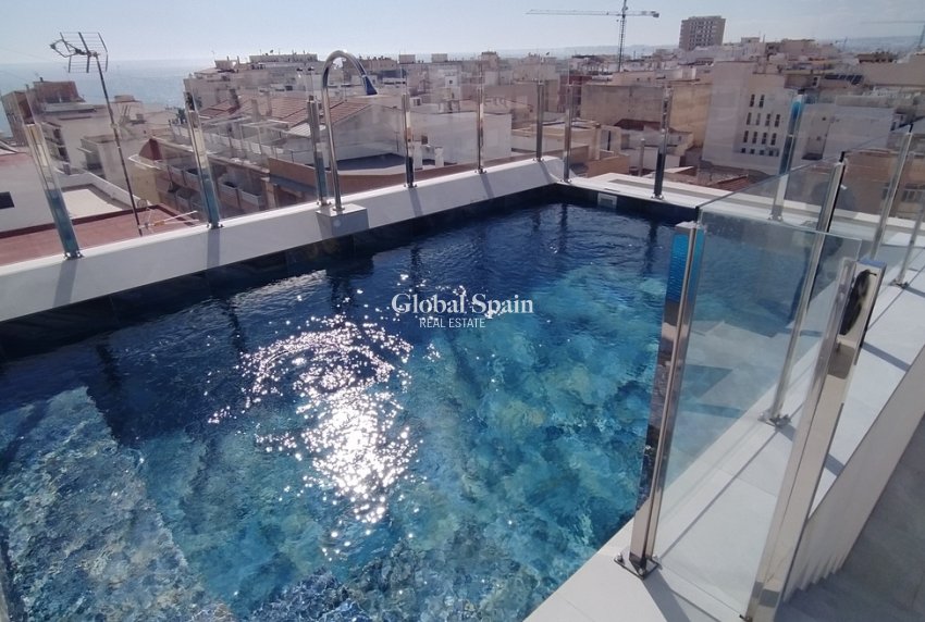 Odsprzedaż - MIESZKANIE -
TORREVIEJA - CENTRE PLAYA DEL CURA LAS PISCINAS